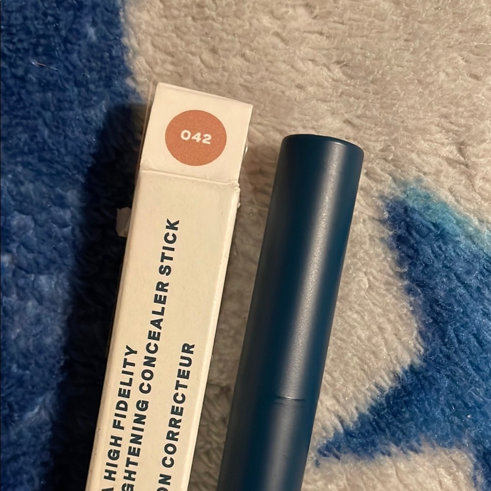 Exa High Fidelity Color Corrector Stick - Picture 2 of 4